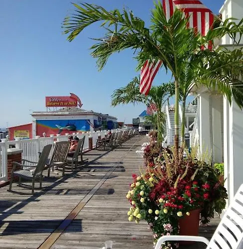 Atlantic Hotel, Inc Hotel *