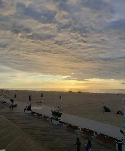 Atlantic Hotel, Inc Hotel Ocean City